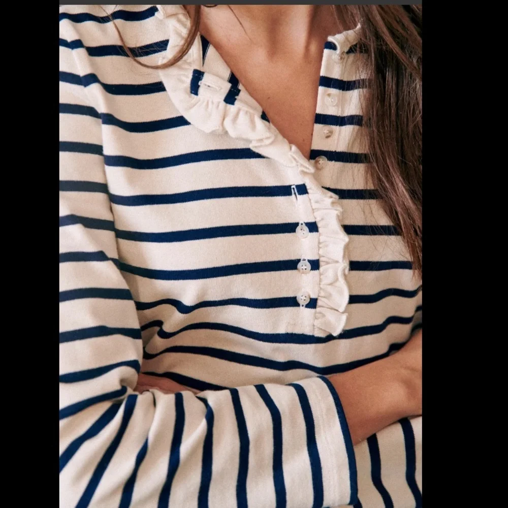 🆕 Sézane Gael Marinere Long Sleeve Shirt in Ecru Navy Small - Picture 2 of 9